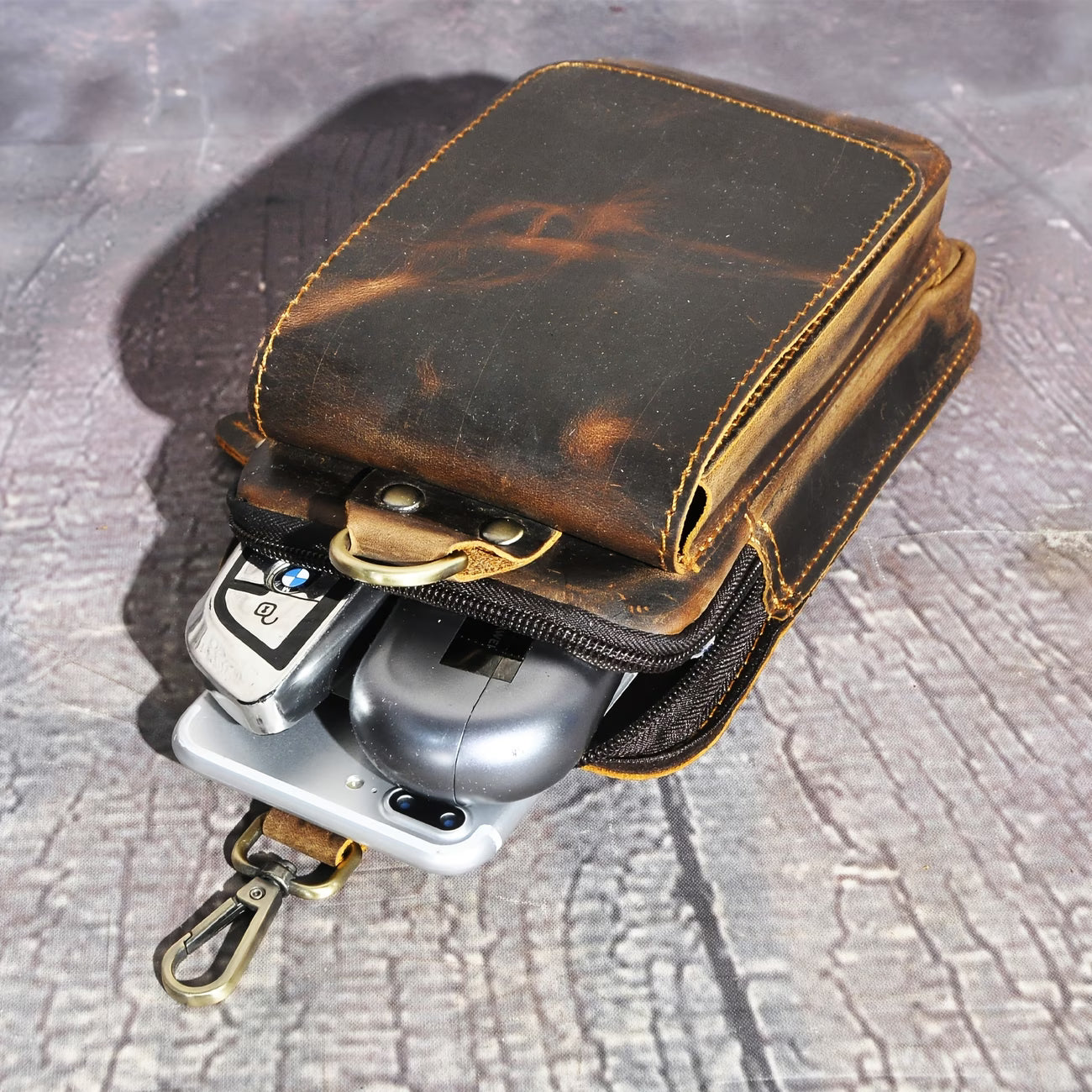 Men’s Genuine Leather Phone Waist Pouch – Hands-Free Belt-Worn Phone Holder, Casual Outdoor Leather Pouch, Compatible with Most Smartphones, Discreet Design MH014