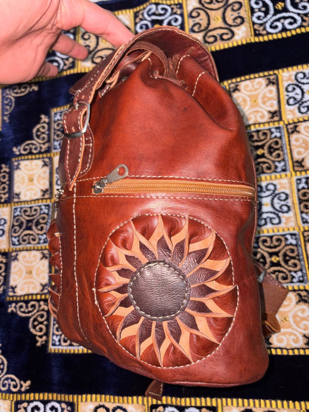 Cartera artesanal marroquí de cuero de cabra hecha a mano