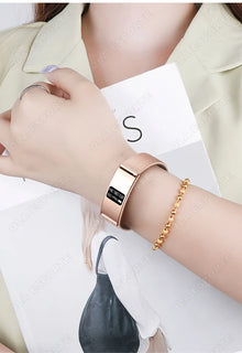 Ultra-Thin Smart Bracelet, Fitness Tracker with Heart Rate & Blood Oxygen Monitoring, Sleep Tracking, Step Counter & Sports Modes