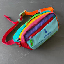 Outdoor Sports Chest Bag, Unisex Crossbody Shoulder Bag for Running, Cycling, Hiking & Travel