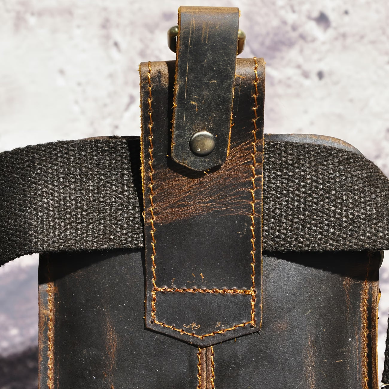 Men’s Genuine Leather Phone Waist Pouch – Hands-Free Belt-Worn Phone Holder, Casual Outdoor Leather Pouch, Compatible with Most Smartphones, Discreet Design MH014